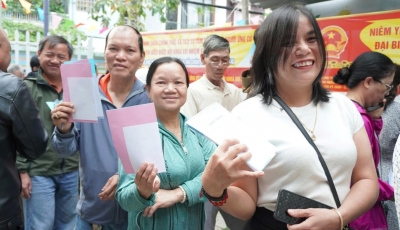 Cử tri phường Hải Châu nô nức tham gia Ngày hội toàn dân