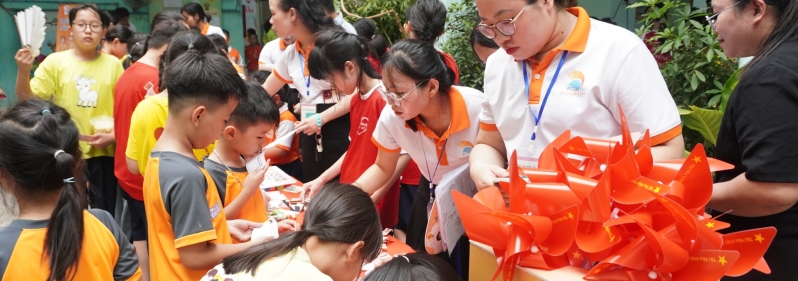 Sôi nổi Ngày hội tháng 4 tại Trường Tiểu học Phan Thanh Sôi nổi Ngày hội tháng 4 tại Trường Tiểu học Phan Thanh