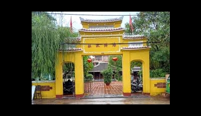 Giữa phố thị, Đình làng Hải Châu vẫn đẹp theo cách rất riêng – cổ kính và bình yên.