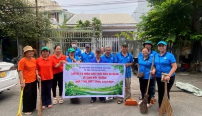 Hơn 500 người tại ra quân dọn vệ sinh môi trường tại 51 tổ dân phố trên địa bàn phường Hải Châu sáng ngày 9/8/2026 Hơn 500 người tại ra quân dọn vệ sinh môi trường tại 51 tổ dân phố trên địa bàn phường Hải Châu sáng ngày 9/8/2026