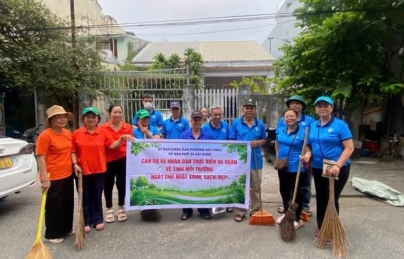 Hơn 500 người tại ra quân dọn vệ sinh môi trường tại 51 tổ dân phố trên địa bàn phường Hải Châu sáng ngày 9/8/2026 Hơn 500 người tại ra quân dọn vệ sinh môi trường tại 51 tổ dân phố trên địa bàn phường Hải Châu sáng ngày 9/8/2026