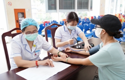 HẢI CHÂU TRIỂN KHAI KHÁM SỨC KHỎE ĐỊNH KỲ, SÀNG LỌC MIỄN PHÍ CHO NGƯỜI DÂN HẢI CHÂU TRIỂN KHAI KHÁM SỨC KHỎE ĐỊNH KỲ, SÀNG LỌC MIỄN PHÍ CHO NGƯỜI DÂN