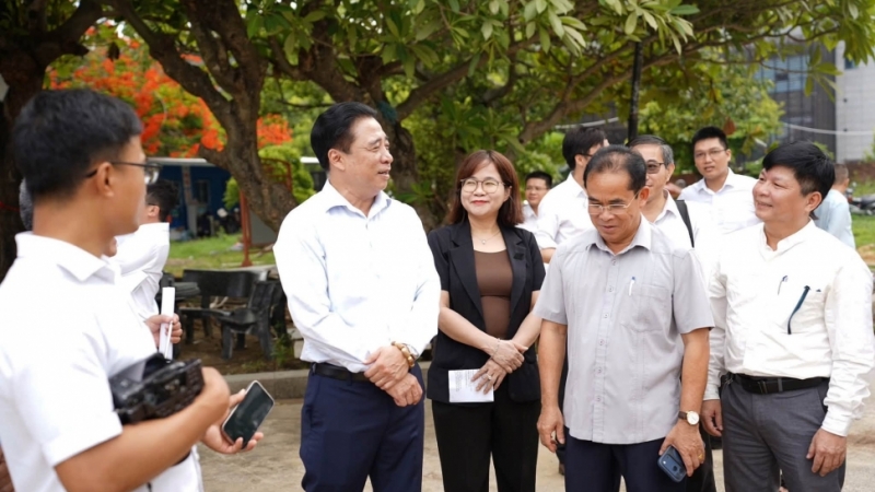 Phó Bí thư Thường trực Thành ủy Nguyễn Khắc Toàn kiểm tra các di tích, công trình văn hóa, lịch sử tại phường Hải Châu Phó Bí thư Thường trực Thành ủy Nguyễn Khắc Toàn kiểm tra các di tích, công trình văn hóa, lịch sử tại phường Hải Châu
