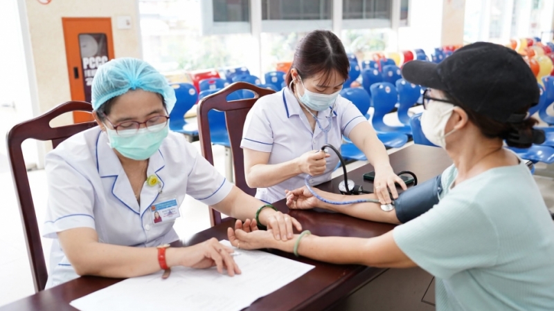 HẢI CHÂU TRIỂN KHAI KHÁM SỨC KHỎE ĐỊNH KỲ, SÀNG LỌC MIỄN PHÍ CHO NGƯỜI DÂN HẢI CHÂU TRIỂN KHAI KHÁM SỨC KHỎE ĐỊNH KỲ, SÀNG LỌC MIỄN PHÍ CHO NGƯỜI DÂN