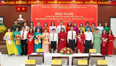 Hải châu công bố quyết định thành lập tổ chức, bổ nhiệm cán bộ quản lý các trường công lập trên địa bàn phường sau sắp xếp Hải châu công bố quyết định thành lập tổ chức, bổ nhiệm cán bộ quản lý các trường công lập trên địa bàn phường sau sắp xếp