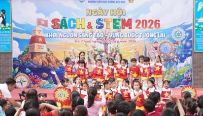 Rộn ràng ngày hội STEM tại Trường Tiểu học Hoàng Văn Thụ