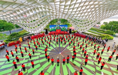 Khai mạc giải thể thao quần chúng Yoga “Hướng mặt trời” Khai mạc giải thể thao quần chúng Yoga “Hướng mặt trời”