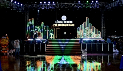 Sôi nổi ngày khai trương Phố đi bộ Bạch Đằng tại thành phố Đà Nẵng Sôi nổi ngày khai trương Phố đi bộ Bạch Đằng tại thành phố Đà Nẵng