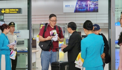 Đà Nẵng đón hàng nghìn khách bay trong ngày đầu năm mới 2025 Đà Nẵng đón hàng nghìn khách bay trong ngày đầu năm mới 2025