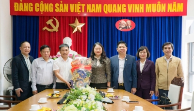 Lãnh đạo quận Hải Châu chúc Tết các cơ quan báo chí, truyền hình nhân dịp xuân 2025 Lãnh đạo quận Hải Châu chúc Tết các cơ quan báo chí, truyền hình nhân dịp xuân 2025