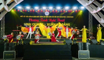 Đặc sắc chương trình nghệ thuật “Vinh quang - Xuân có Đảng” Đặc sắc chương trình nghệ thuật “Vinh quang - Xuân có Đảng”