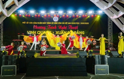 Đặc sắc chương trình nghệ thuật “Vinh quang - Xuân có Đảng” Đặc sắc chương trình nghệ thuật “Vinh quang - Xuân có Đảng”