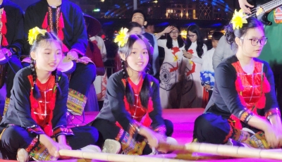 Các ban nhóm nhạc nhí Hải Châu thăng hoa trong đêm Liên hoan đầu tiên Các ban nhóm nhạc nhí Hải Châu thăng hoa trong đêm Liên hoan đầu tiên