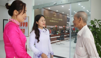 Lãnh đạo phường Hải Châu thăm Trung tâm Phục vụ Hành chính công Lãnh đạo phường Hải Châu thăm Trung tâm Phục vụ Hành chính công