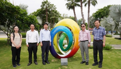 Đoàn Đại biểu Quốc hội Hàn Quốc thăm vườn tượng, công viên APEC trong chuyến học hỏi kinh nghiệm tổ chức Hội nghị Thượng đỉnh APEC 2025 Đoàn Đại biểu Quốc hội Hàn Quốc thăm vườn tượng, công viên APEC trong chuyến học hỏi kinh nghiệm tổ chức Hội nghị Thượng đỉnh APEC 2025