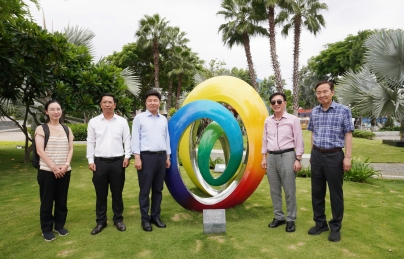 Đoàn Đại biểu Quốc hội Hàn Quốc thăm vườn tượng, công viên APEC trong chuyến học hỏi kinh nghiệm tổ chức Hội nghị Thượng đỉnh APEC 2025 Đoàn Đại biểu Quốc hội Hàn Quốc thăm vườn tượng, công viên APEC trong chuyến học hỏi kinh nghiệm tổ chức Hội nghị Thượng đỉnh APEC 2025