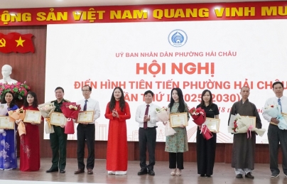 Biểu dương 42 tập thể và 63 cá nhân điển hình tiên tiến Biểu dương 42 tập thể và 63 cá nhân điển hình tiên tiến