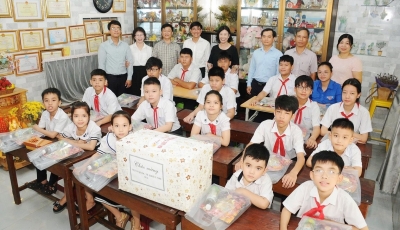 Thi đua yêu nước – Lớp học Hạnh phúc đầy ắp tiếng cười, nuôi dưỡng ước mơ Thi đua yêu nước – Lớp học Hạnh phúc đầy ắp tiếng cười, nuôi dưỡng ước mơ