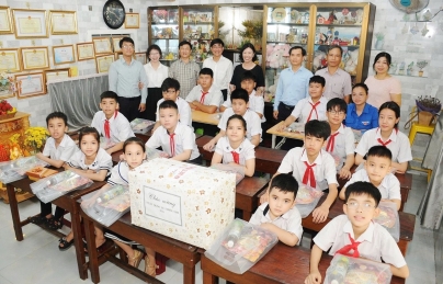 Thi đua yêu nước – Lớp học Hạnh phúc đầy ắp tiếng cười, nuôi dưỡng ước mơ Thi đua yêu nước – Lớp học Hạnh phúc đầy ắp tiếng cười, nuôi dưỡng ước mơ