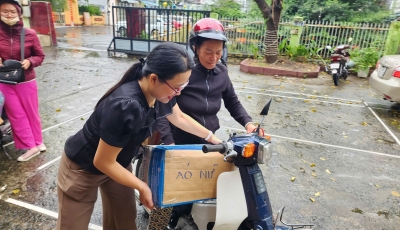 Chuyến hàng chở đầy tình người và yêu thương của phụ nữ Hải Châu Chuyến hàng chở đầy tình người và yêu thương của phụ nữ Hải Châu