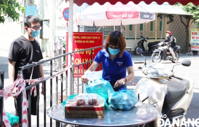 Tương thân, tương ái vượt qua đại dịch Tương thân, tương ái vượt qua đại dịch